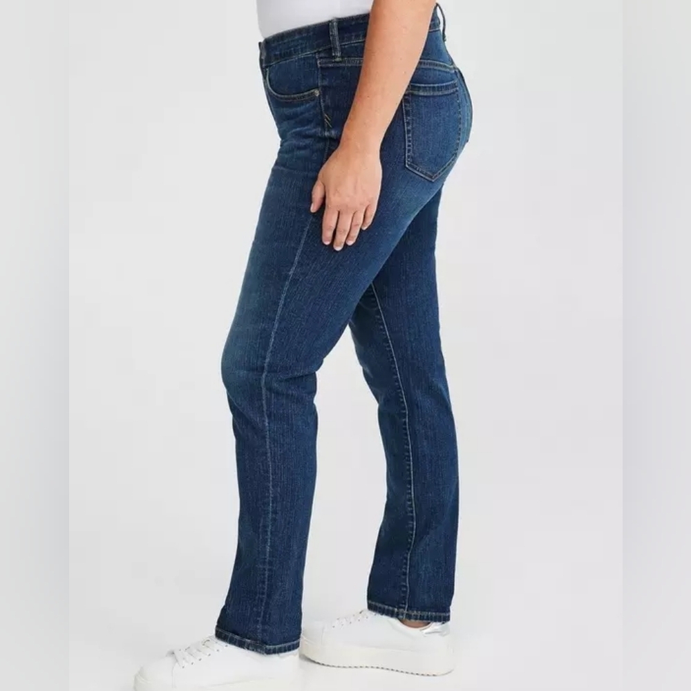 Torrid 20R Perfect Boyfriend Mid-Rise Jean - Picture 11 of 12